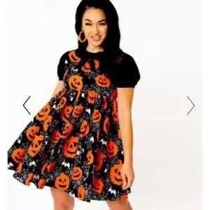 Unique Vintage pumpkin dress